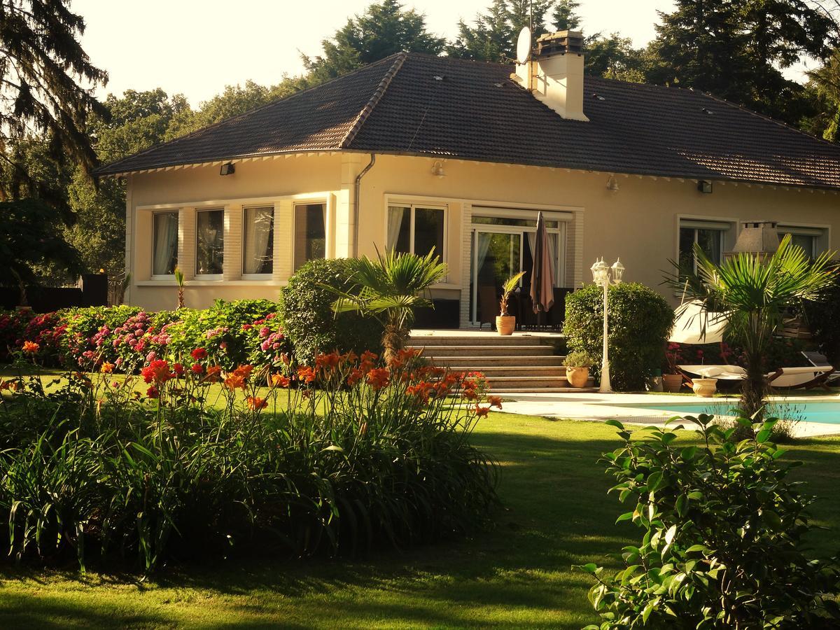 Villa La Clef Des Champs Chailly-en-Biere Exterior foto